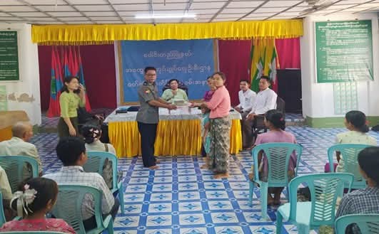 ယာယီနေရပ်စွန့်ခွာပြည်သူများအား ကူညီထောက်ပံ့