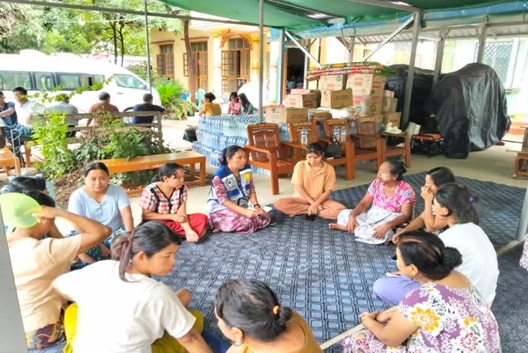 ငလျင်ဘေးကြောင့် ယာယီရွှေ့ပြောင်း နေထိုင်ရာစခန်းများရှိ ပြည်သူများအား လူမှုရေးနှင့် စိတ်ပိုင်းဆိုင်ရာ အထောက်အပံ့ဖြစ်စေရန် နှစ်သိမ့်ဆွေးနွေးပညာပေးလုပ်ငန်းများဆောင်ရွက်