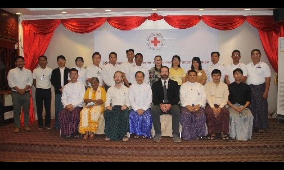 မြန်မာနိုင်ငံကြက်ခြေနီအသင်းနှင့် အပြည်ပြည်ဆိုင်ရာကြက်ခြေနီကော်မတီတို့ ပူးပေါင်း၍နည်းပြဆရာသင်တန်းကျင်းပ