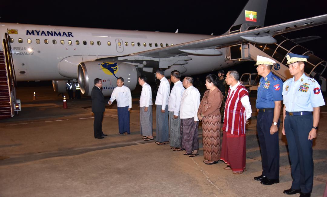 ကာချုပ် ရုရှားဖက်ဒရေးရှင်းနိုင်ငံမှပြန်လည်ရောက်ရှိ